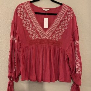 American Eagle *BRAND NEW Flowy Embroidered Shirt